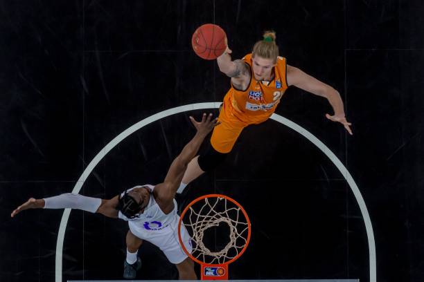 阶段加强中 阶段加强中